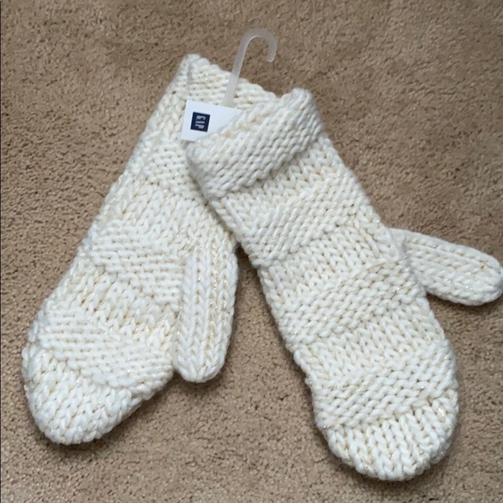 Gap Christmas metallic white gold gloves